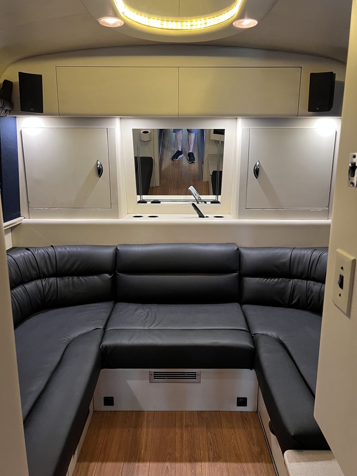 Front lounge with kitchen and satellite TV